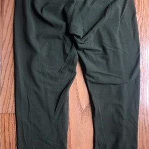 Olive green Lululemon leggings